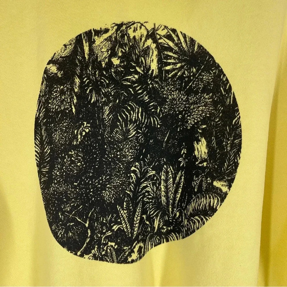 YELLOW REDEMPTION LION PULLOVER HOODIE Men size Large - Picture 8 of 12